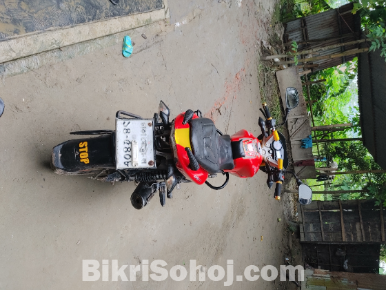 Pulsar135 cc